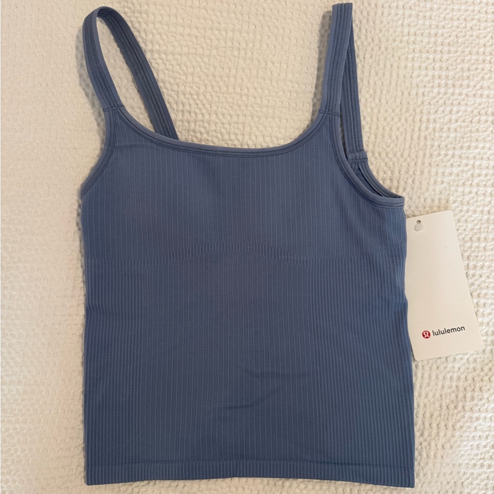 Lululemon Ebb to street scoop crop tank